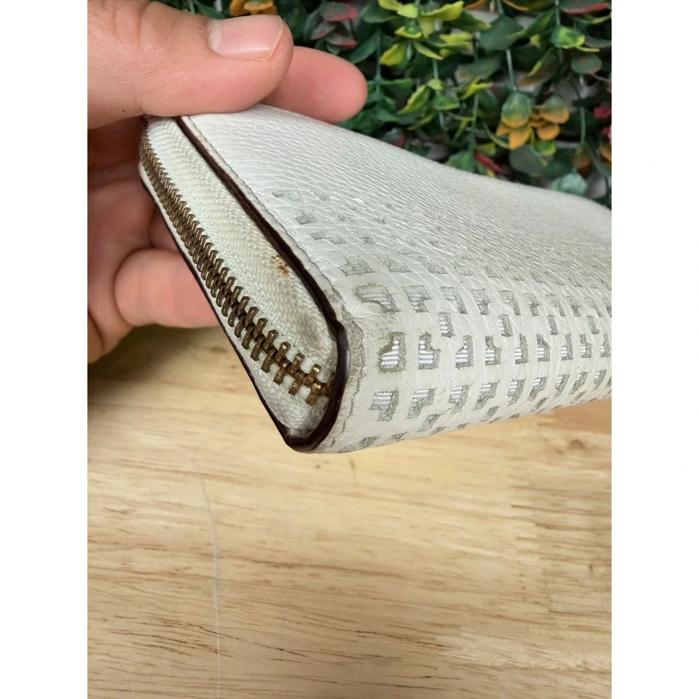 Kate Spade Wakefield Lane Neda White Clutch Zip-Around Wallet Wallets